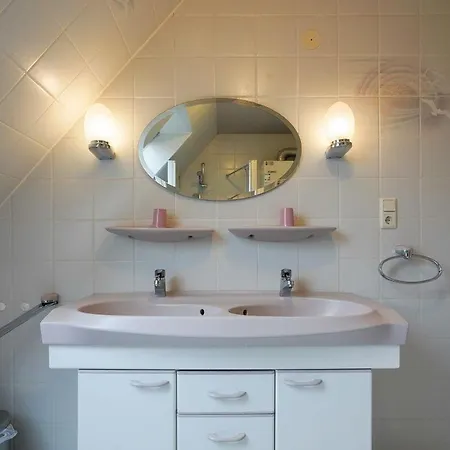 Zauber - Haus 2 Gerwinat Апартаменты Йюст